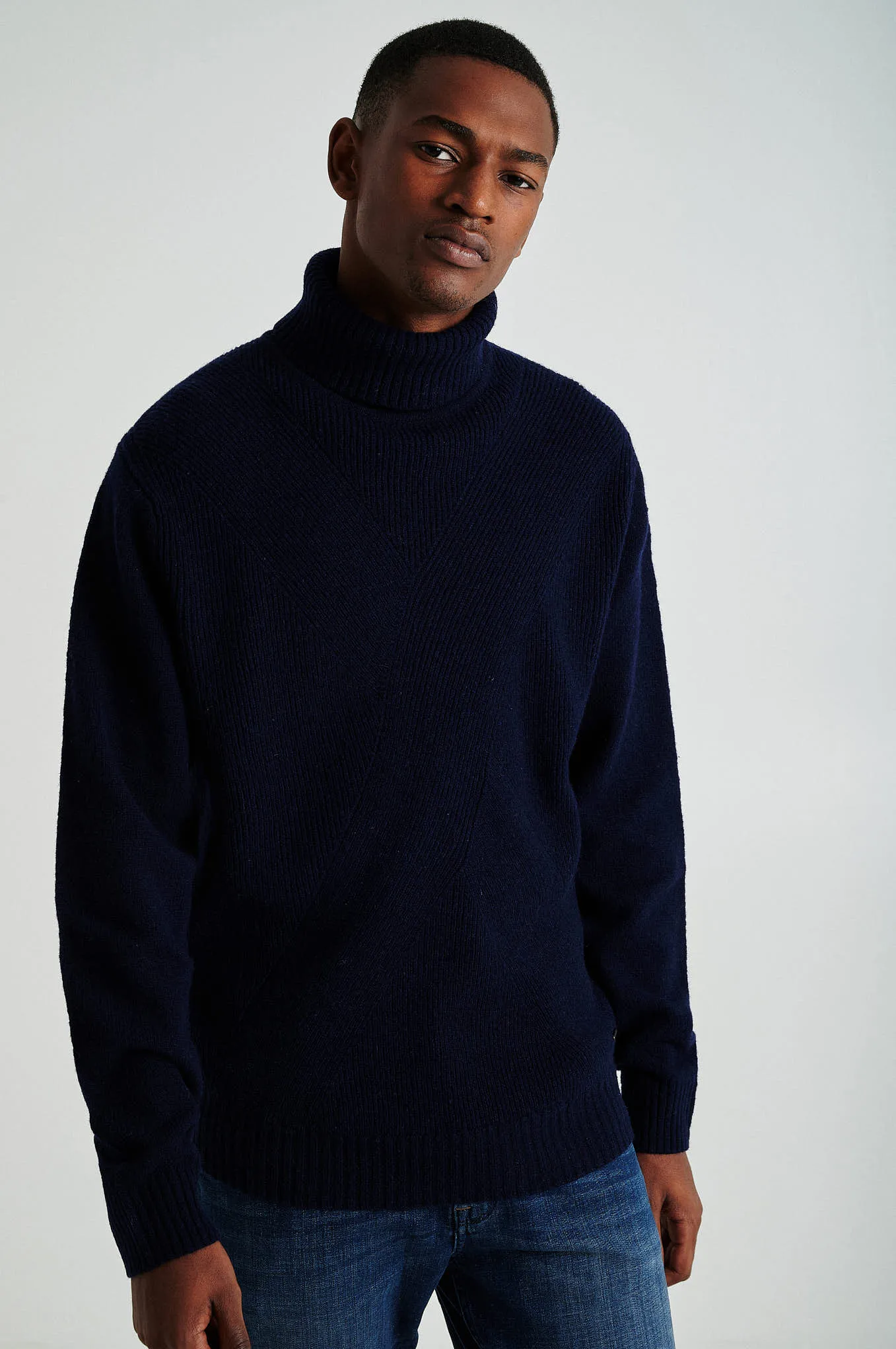 Men's long sleeve turtle neck sweater