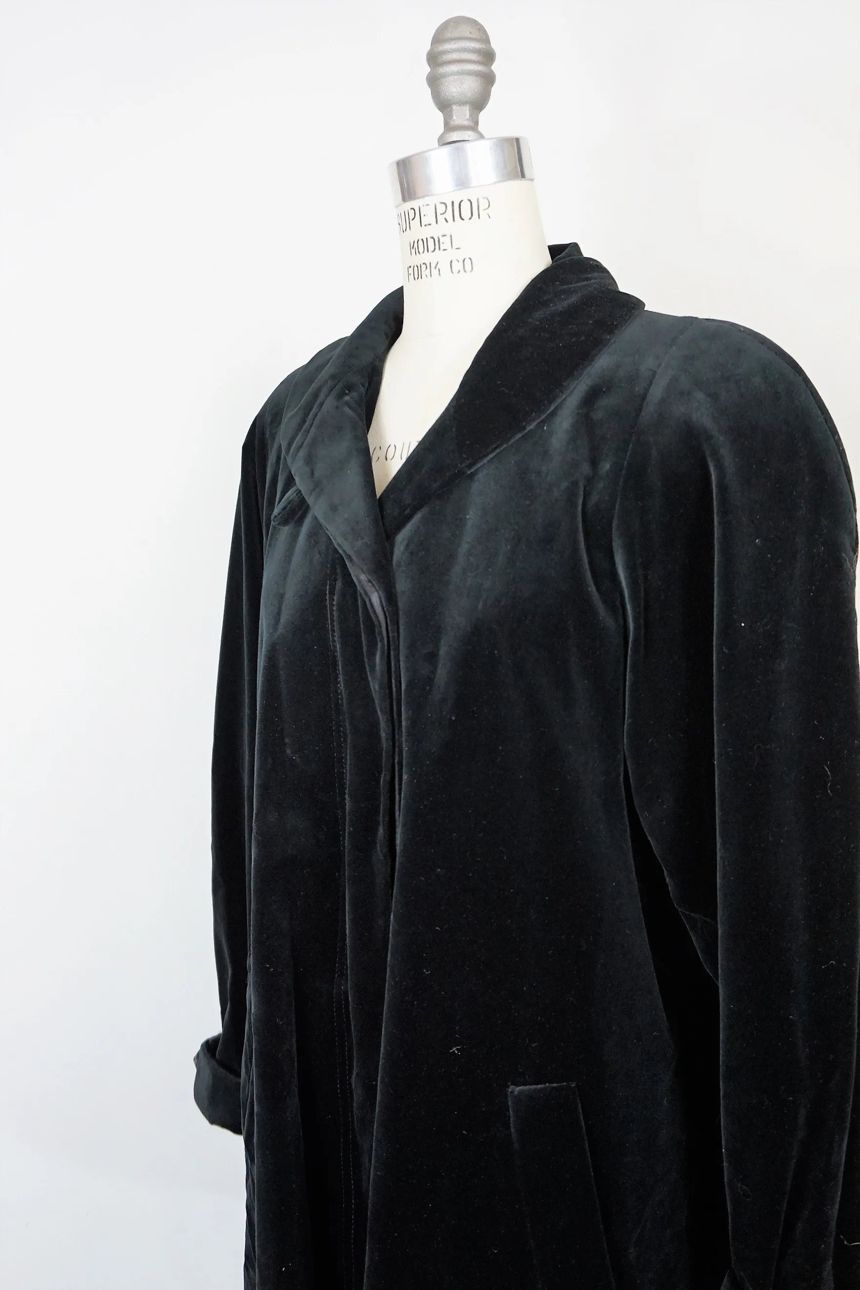 Vintage 1980s Black Velvet Opera Jacket