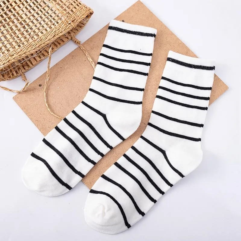 Women Skateboard Socks Cool Hip Hop Women Socks Streetwear Socks